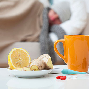 Lemon, ginger, fruit, liquids, and medications are home remedies that may fight the common cold.