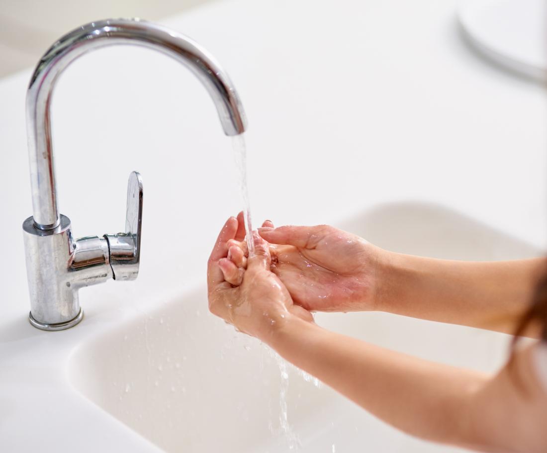 how to not get sick wash hands