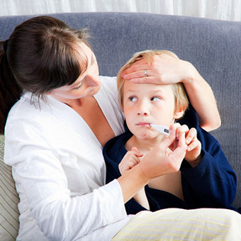 Symptoms of croup can appear suddenly, such as fever, cough, and difficulty breathing.