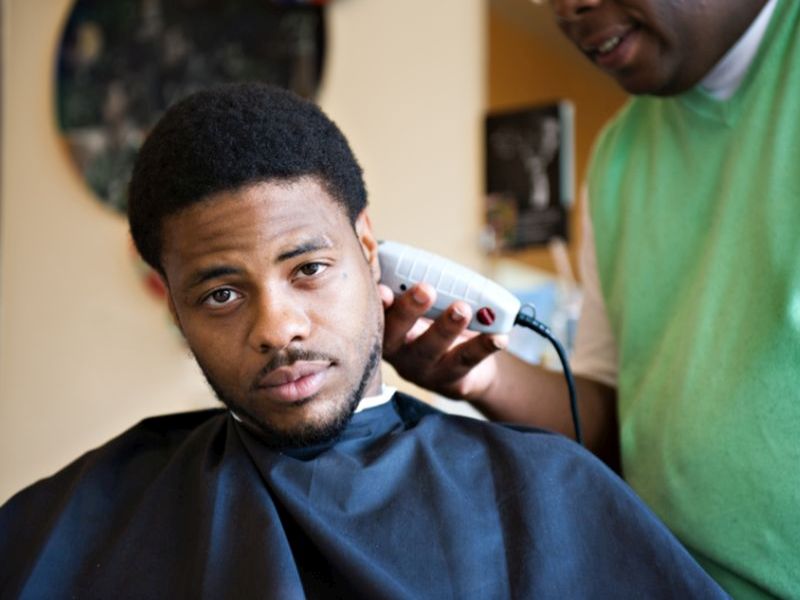 News Picture: At the Barbershop, a Trim -- and a Diabetes Screening