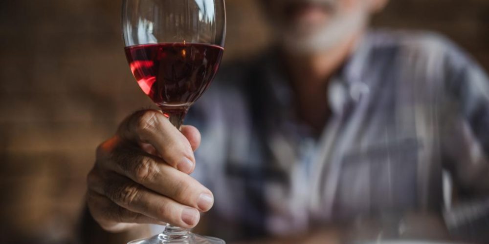 Alcohol use disorder: Brain damage may progress despite sobriety