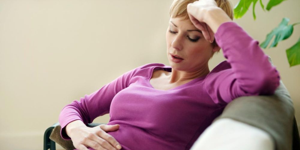 Pain in the lower abdomen and bloating: What to know
