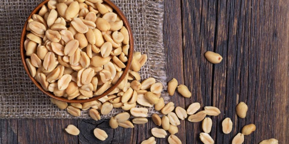 What are the nutritional benefits of peanuts?