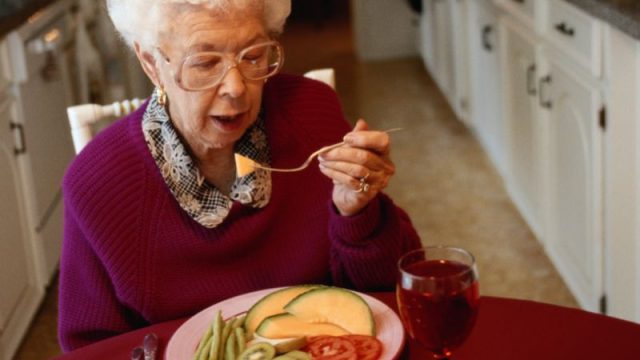 Diets Rich in Fruits, Veggies Could Lower Your Odds for Alzheimer’s
