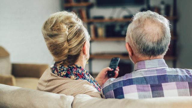 Excessive daily TV at older age tied to poorer memory