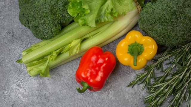 Men who eat lots of fruits and vegetables have less memory loss