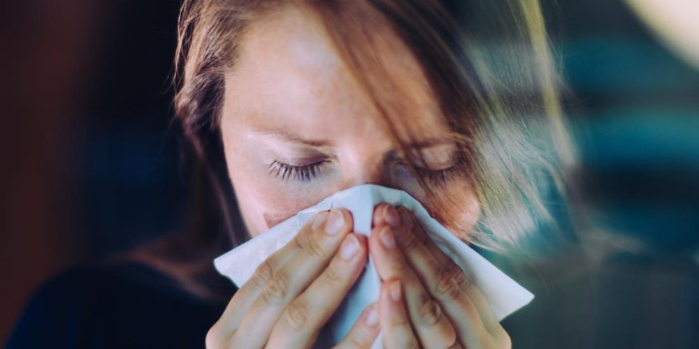 What are the stages of the common cold?