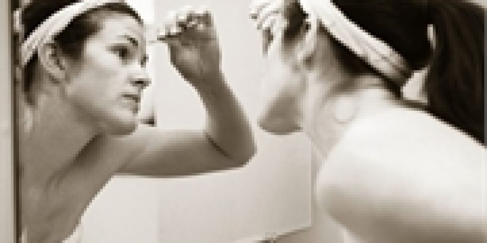 Ever Get a Rash from Your Skin Cream or Makeup? Here&#8217;s Why