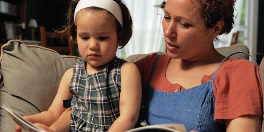 Paper Books Beat Tablets for Parent-Child Interactions, Study Finds