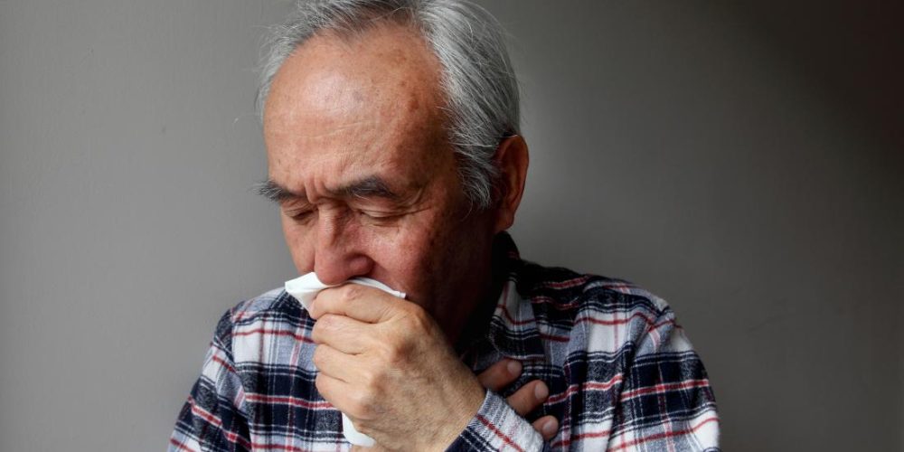 What are the early signs of COPD?