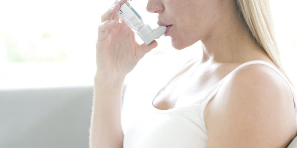 How does asthma affect pregnancy?