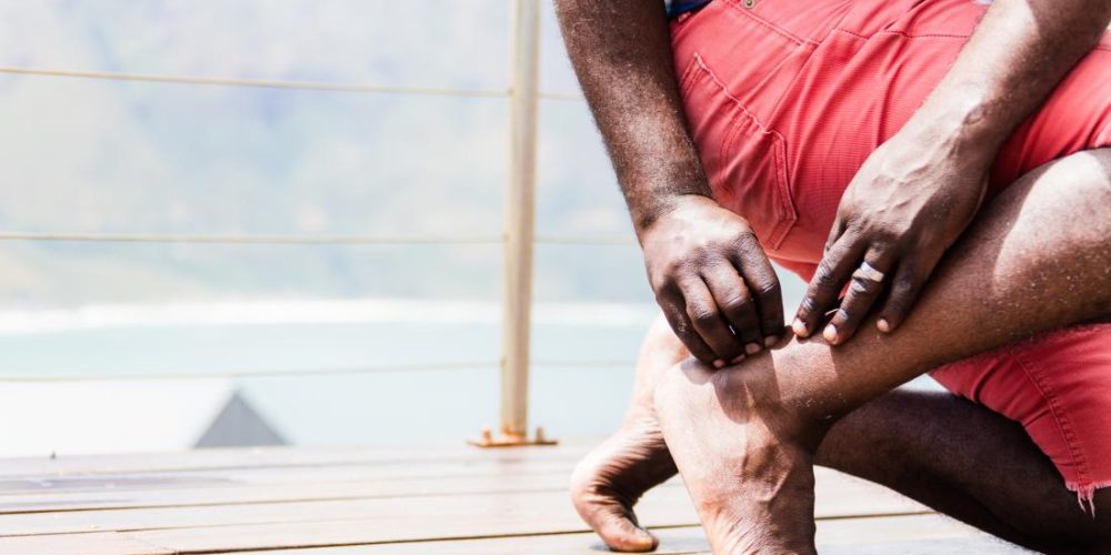 What causes Achilles tendon pain?