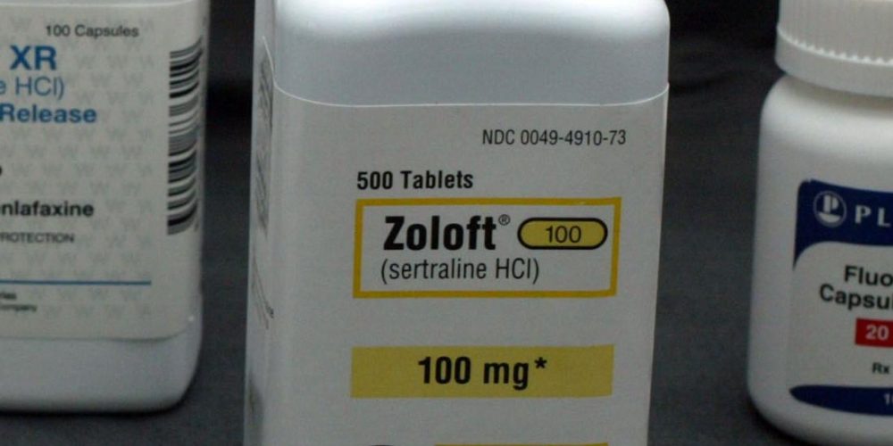 How does Zoloft affect bipolar disorder?