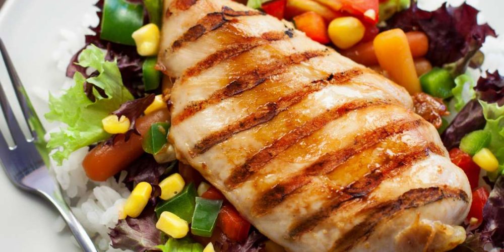 How many calories are there in different cuts of chicken?
