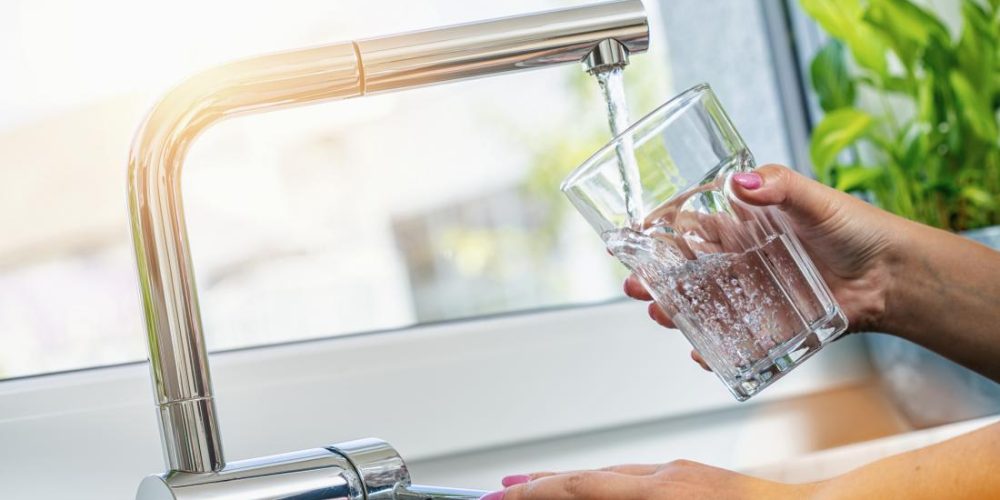 Fluoridated water: Maternal exposure may affect children&#8217;s IQs