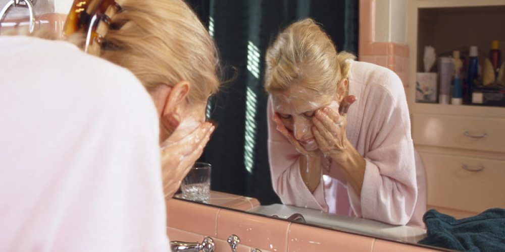 A Woman&#8217;s Guide to Skin Care During and After Menopause