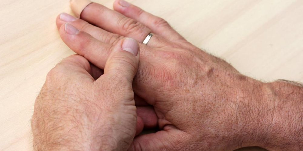 Causes and treatment of finger pain