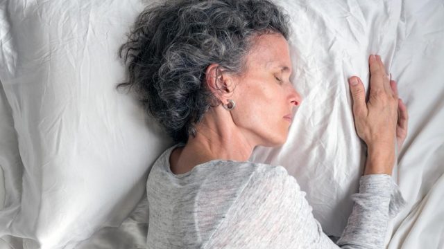 Sleep duration predicts death risk in diabetes and hypertension