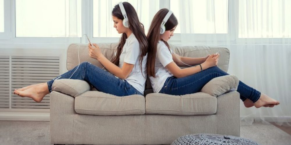 Got &#8216;Couch Potato&#8217; Teens? It&#8217;s Not Helping Their Mental Health